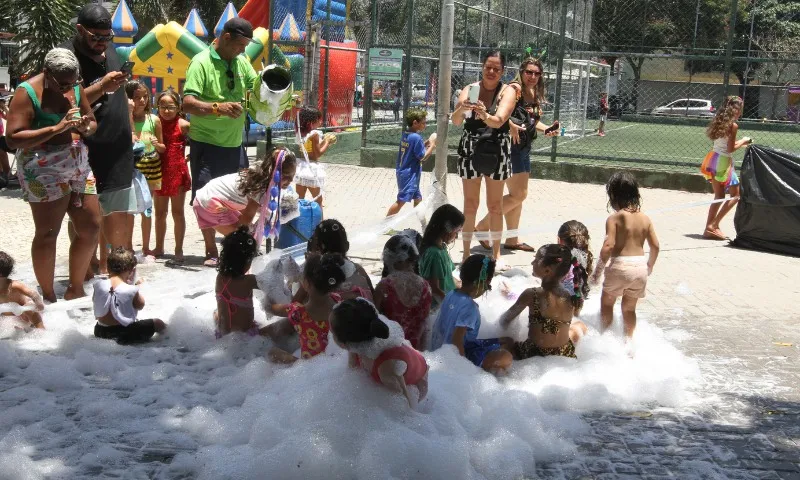 Imagem ilustrativa da imagem Veja a programação do último dia do feriadão de Carnaval no ES