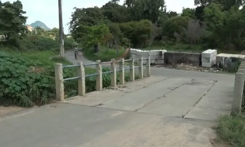 Imagem ilustrativa da imagem Adolescentes são baleados durante assalto em Viana