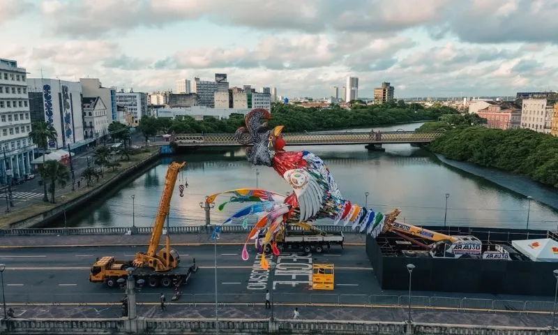 Imagem ilustrativa da imagem Balsa do frevo: descubra a magia do Carnaval no rio mais amado dos pernambucanos