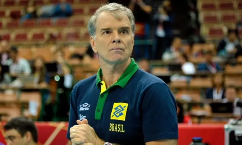 Imagem ilustrativa da imagem Bernardinho assume comando da seleção brasileira de vôlei masculino