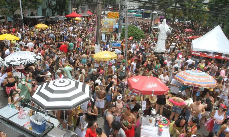 Imagem ilustrativa da imagem Blocos de Carnaval no Centro de Vitória vão acontecer até às 19 horas
