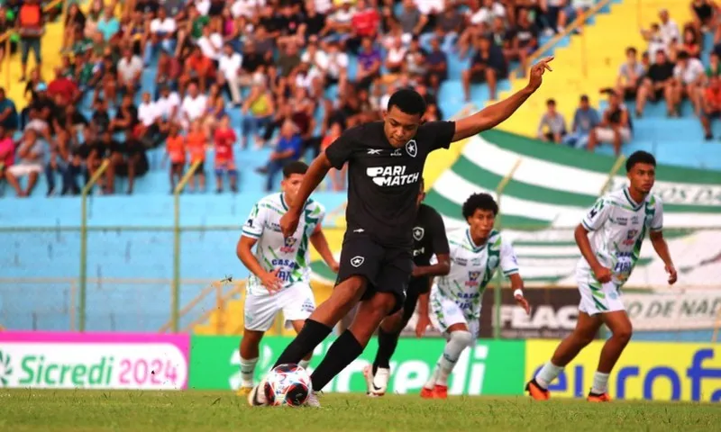 Imagem ilustrativa da imagem Botafogo vence a Francana e avança com três vitórias na Copa São Paulo de Juniores