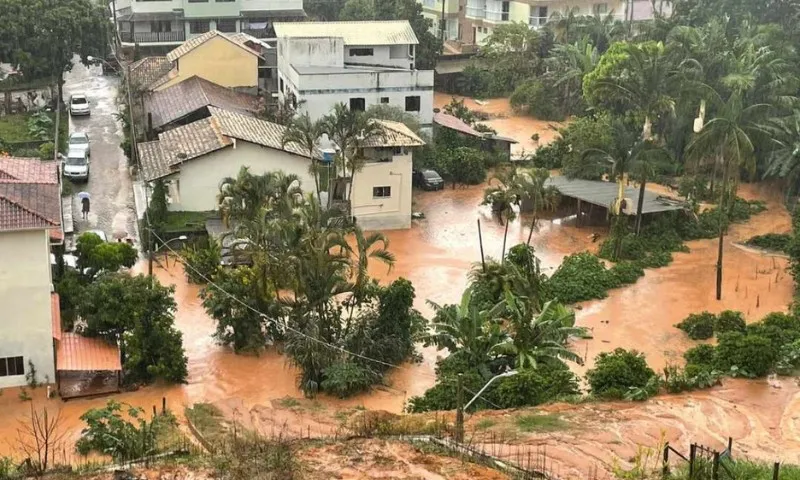 Imagem ilustrativa da imagem Chuva causa estragos na Região Serrana do ES