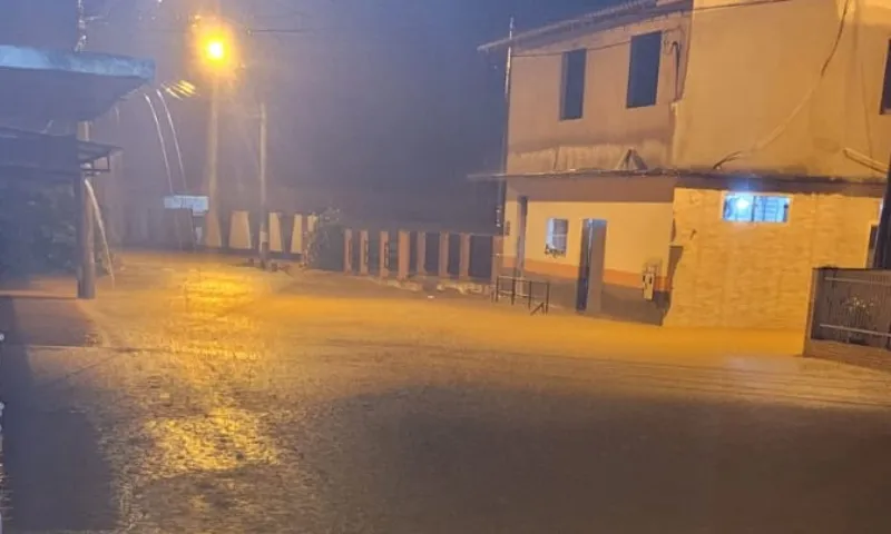 Imagem ilustrativa da imagem Chuva provoca novos alagamentos em Afonso Cláudio e faz nível de rio subir