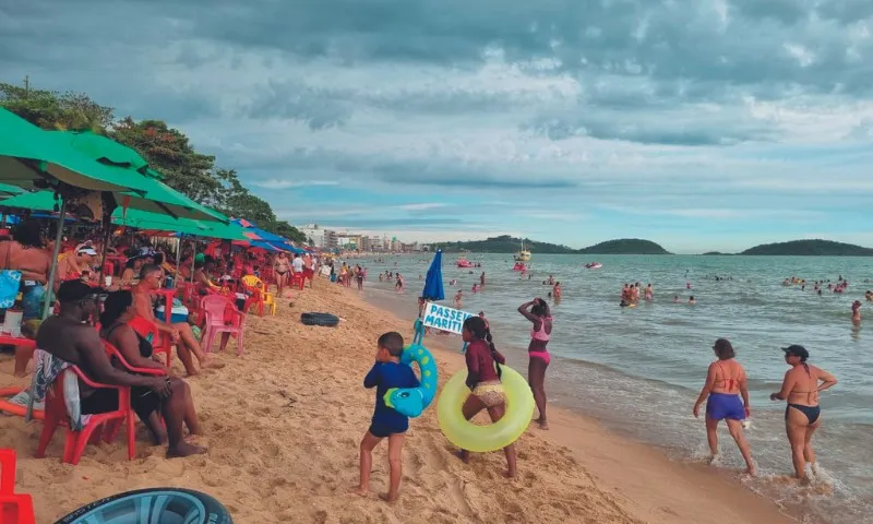 Imagem ilustrativa da imagem Faixa de areia da praia de Piúma vai ficar maior