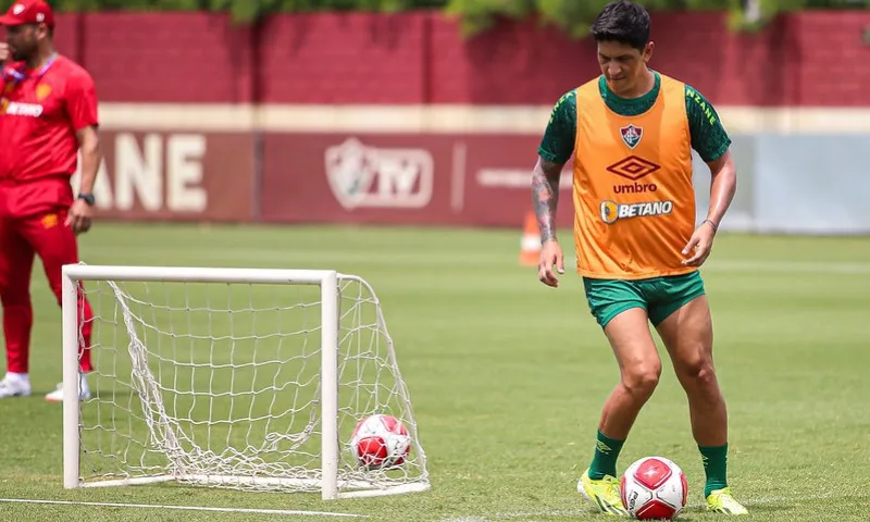 Imagem ilustrativa da imagem Flu deve ter titulares e Fernando Diniz no banco diante do Bangu no Cariocão