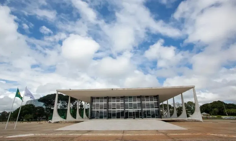 Imagem ilustrativa da imagem Governo defende no STF fim de pena menor para militares acusados de estupro