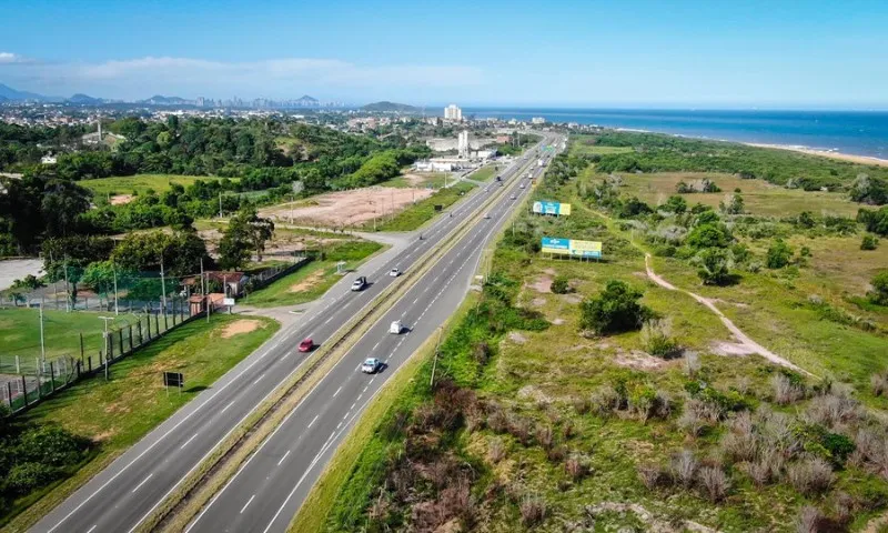 Imagem ilustrativa da imagem Governo regulamenta tráfego de caminhões na Rodovia do Sol