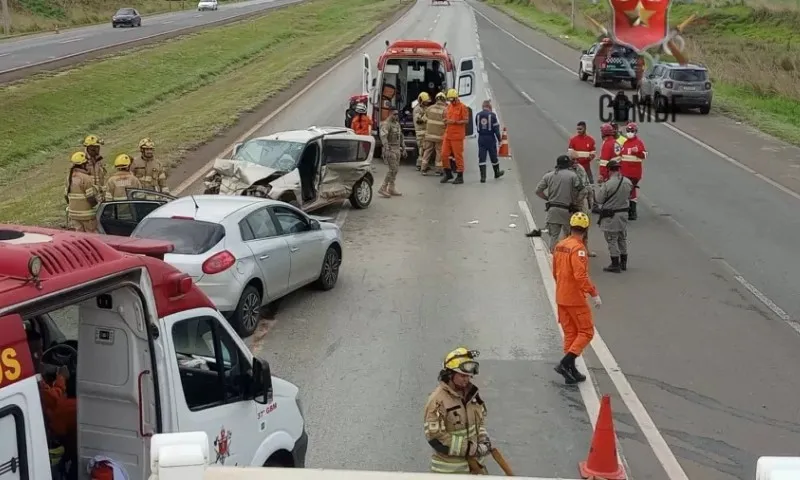 Imagem ilustrativa da imagem Homem mata irmão e sobrinho, foge com carro roubado e causa acidente no DF