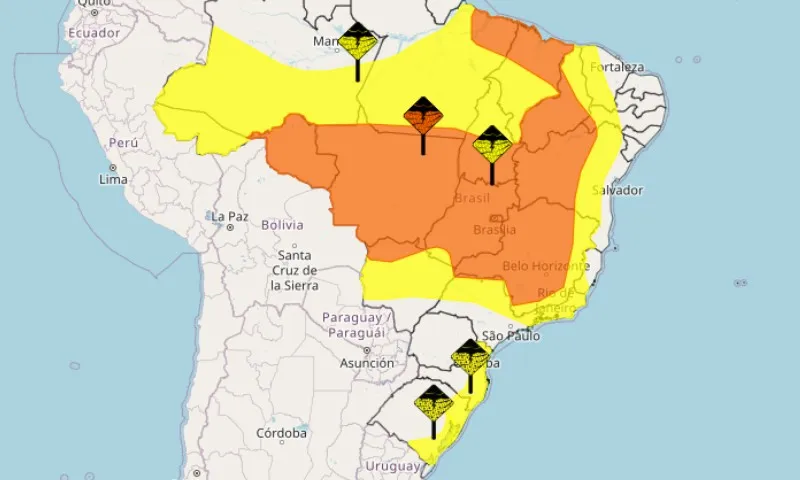 Imagem ilustrativa da imagem Inmet emite alerta de tempestades para 12 Estados e DF