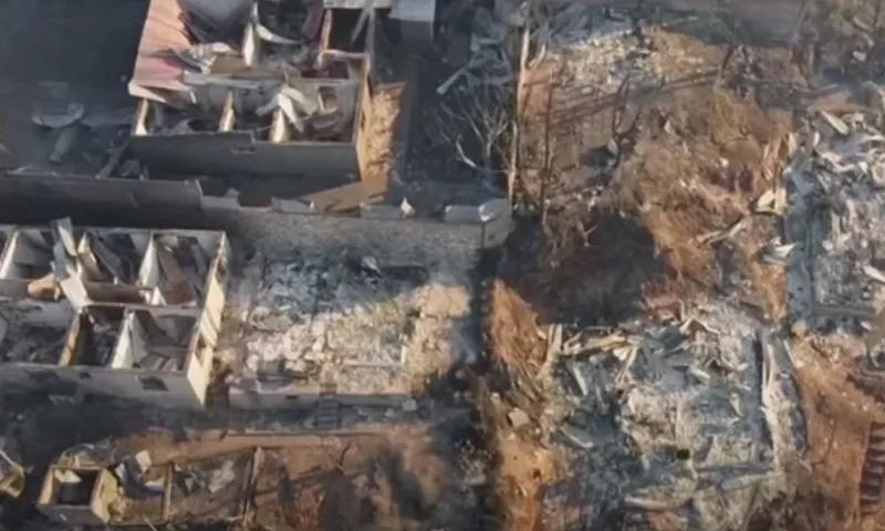 Imagem ilustrativa da imagem Número de mortos por incêndios florestais no Chile sobe para 100