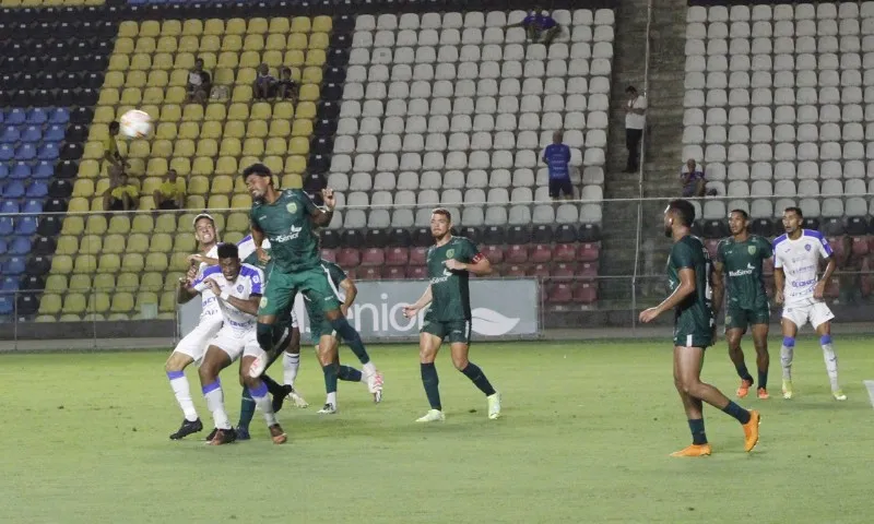 Imagem ilustrativa da imagem Porto Vitória e Vitória empatam em jogo sem gols no Kleber Andrade
