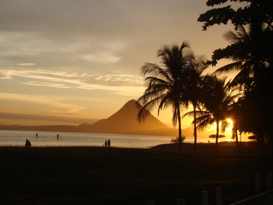 Imagem ilustrativa da imagem Previsão do tempo aponta forte calor e chuvas fortes em diferentes regiões do ES