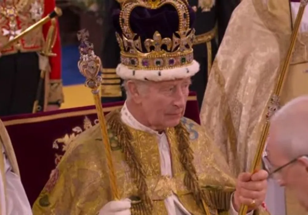 Imagem ilustrativa da imagem Quem assume o trono caso o Rei Charles 3º seja afastado para tratar câncer?
