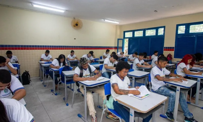 Imagem ilustrativa da imagem Rede Estadual inicia processo de efetivação de matrícula dos alunos novatos