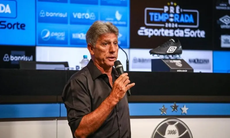 Imagem ilustrativa da imagem Renato Gaúcho revela busca por centroavante e espera por novidades nesta semana