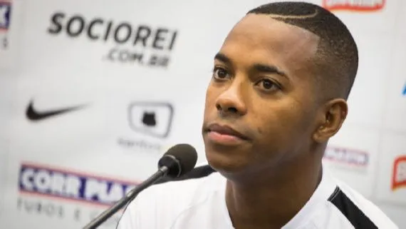Imagem ilustrativa da imagem STJ marca data para decidir se Robinho cumpre pena no Brasil por estupro