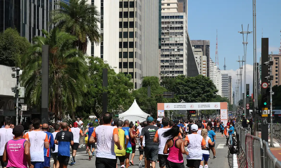 Imagem ilustrativa da imagem Tradicional corrida de São Silvestre reúne 35 mil atletas em SP