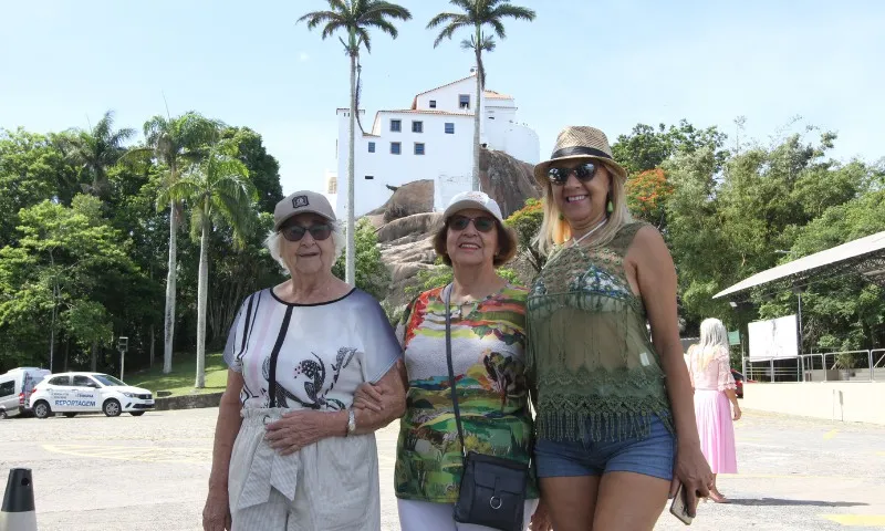 Imagem ilustrativa da imagem Turistas contam suas histórias de fé no Convento