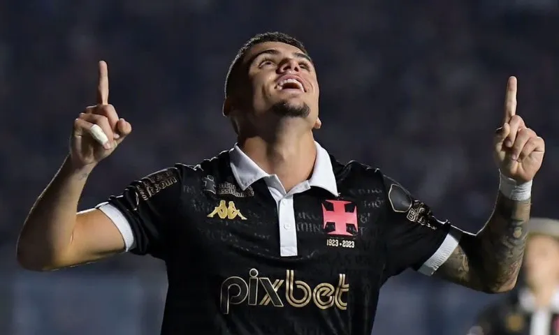 Imagem ilustrativa da imagem Vasco confirma a venda de Gabriel Pec para o Los Angeles Galaxy