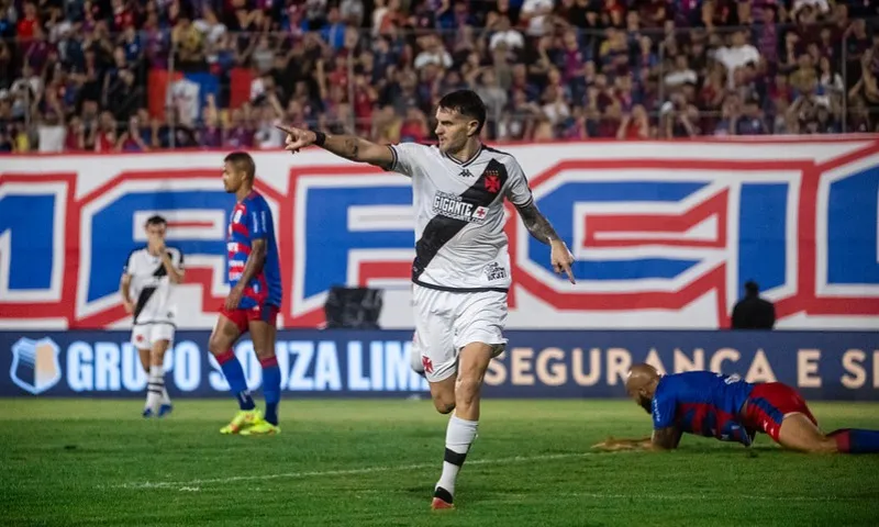 Imagem ilustrativa da imagem Vasco confirma favoritismo e avança à 2ª fase da Copa do Brasil sem sustos