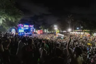 Imagem ilustrativa da imagem Em Olinda, sete polos animam esta segunda-feira de Carnaval