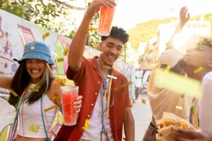 Imagem ilustrativa da imagem Exagerou no Carnaval? Veja como voltar à rotina saudável após a folia