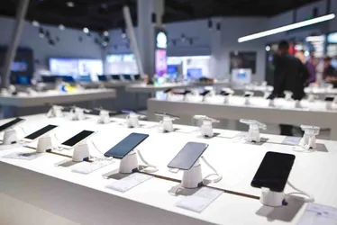 Imagem ilustrativa da imagem 2.300 celulares vendidos todo dia no ES