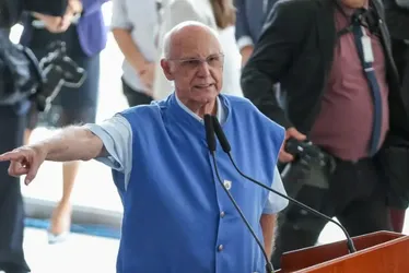 Imagem ilustrativa da imagem Ação nacional em apoio ao padre Júlio Lancellotti nesta terça no Grande Recife