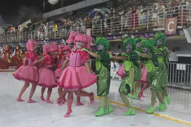 Imagem ilustrativa da imagem Andaraí abriu desfiles das escolas de samba no ES com histórias da infância