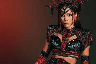 Imagem ilustrativa da imagem Anitta diz não se importar mais com sucesso e evitar política para cuidar da saúde