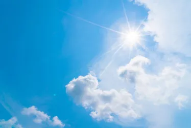 Imagem ilustrativa da imagem Anticiclone no Sul mantém clima de verão na maior parte do país; veja previsão