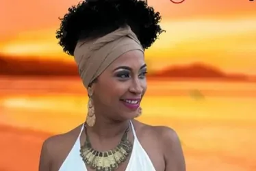 Imagem ilustrativa da imagem Aos 46 anos, morre pioneira do reggae feminino DJ Nega Glicia
