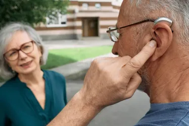 Imagem ilustrativa da imagem Aparelho ajuda a prolongar a vida de pacientes com perda de audição, diz estudo