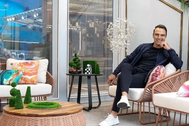 Imagem ilustrativa da imagem BBB 24: Tadeu Schmidt quebra tradição com a mulher por causa do reality show