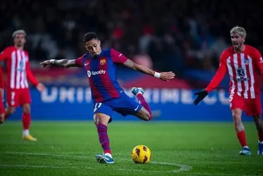 Imagem ilustrativa da imagem Barcelona confirma lesão e Raphinha será desfalque em clássico da Supercopa