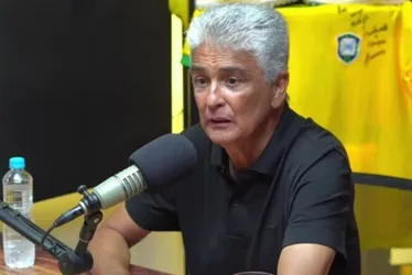 Imagem ilustrativa da imagem Bebeto explica briga com Romário e fim da amizade: 'Por culpa de política'