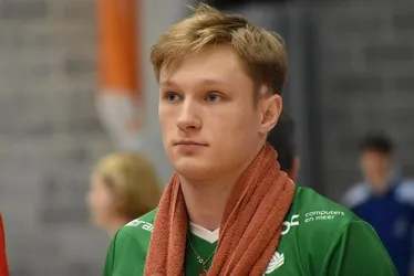 Imagem ilustrativa da imagem Belga sofre ataque cardíaco durante jogo de vôlei pela segunda vez em dois anos