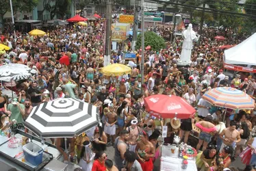 Imagem ilustrativa da imagem Blocos de Carnaval no Centro de Vitória vão acontecer até às 19 horas