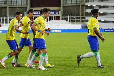 Imagem ilustrativa da imagem Brasil passa aperto, mas ataque dá vitória sobre a Colômbia no Pré-Olímpico