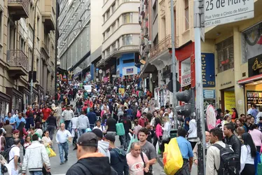 Imagem ilustrativa da imagem Brasileiros pardos somam 45,3% da população e ultrapassam brancos pela 1ª vez