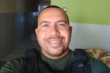Imagem ilustrativa da imagem Cabo da PM morre por suposto tiro na perna em Caruaru: que discussões levanta?