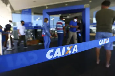 Imagem ilustrativa da imagem Caixa lança edital de concurso com 3,2 mil vagas. Veja detalhes