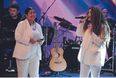Imagem ilustrativa da imagem Cantora e modelo Laura Simões: “Amor-próprio é revolucionário”