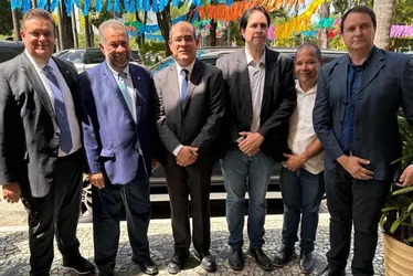 Imagem ilustrativa da imagem Carlos lupi e Wolney Queiroz reafirmam compromisso com a reeleição de Mano Medeiros