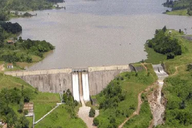 Imagem ilustrativa da imagem Compesa agenda paralisação do Sistema Tapacurá e alerta 1 milhão de pessoas