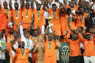 Imagem ilustrativa da imagem Costa do Marfim vira contra a Nigéria e é tricampeã da Copa Africana de Nações