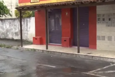 Imagem ilustrativa da imagem Dono de lanchonete é esfaqueado por cliente em Soteco