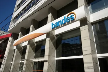 Imagem ilustrativa da imagem ES anuncia 1 bilhão de reais para empréstimos a empresas