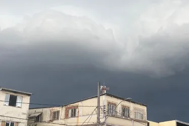 Imagem ilustrativa da imagem ES recebe novos alertas de chuvas intensas. Veja cidades em perigo